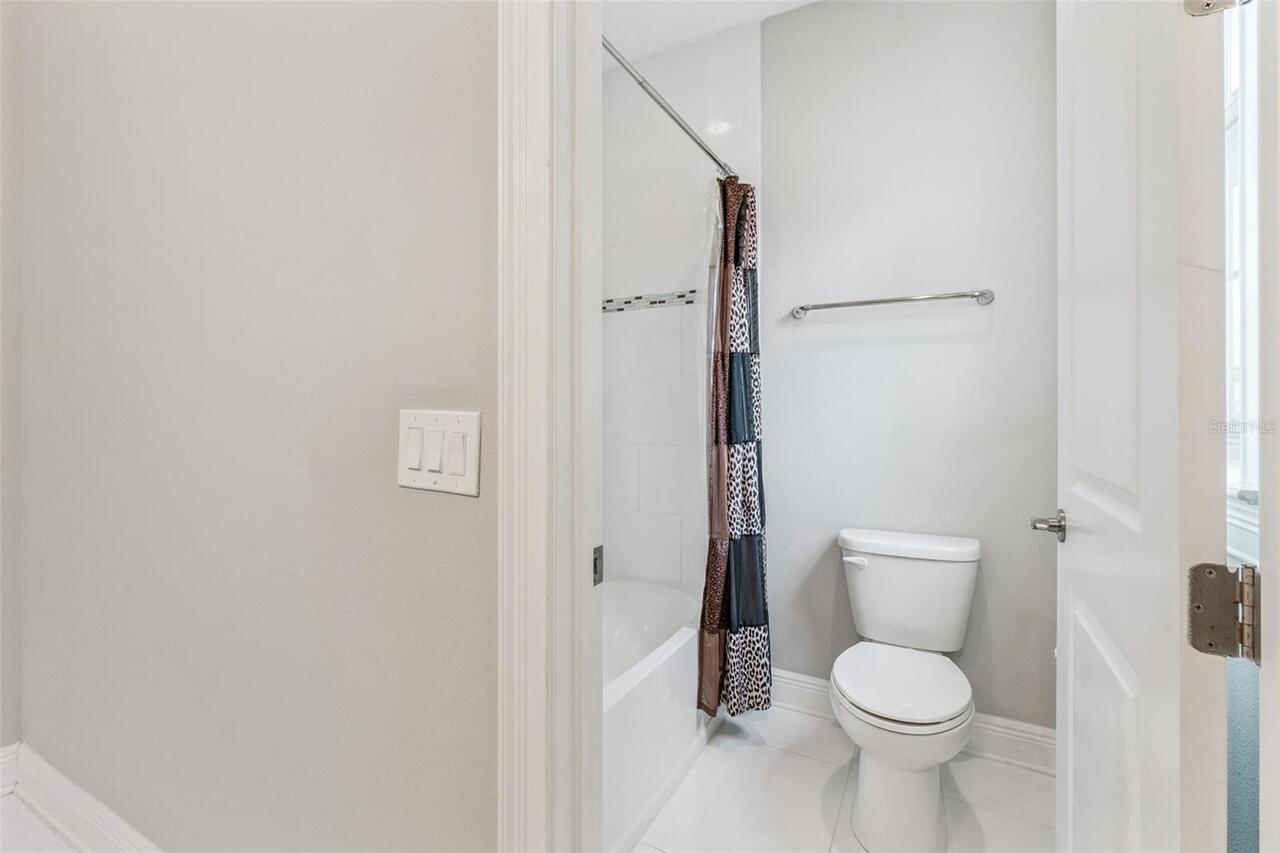 Listing Photo 32