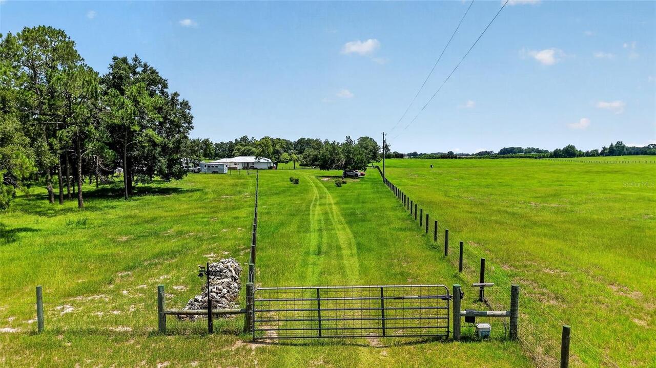 Listing Photo 10