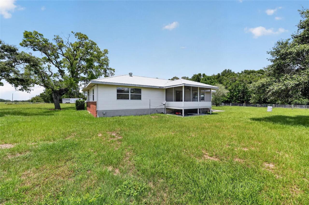 Listing Photo 16