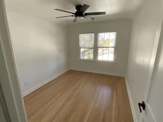 Listing Photo 10