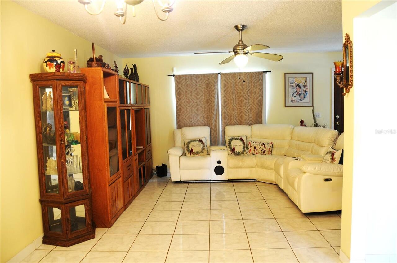 Listing Photo 9