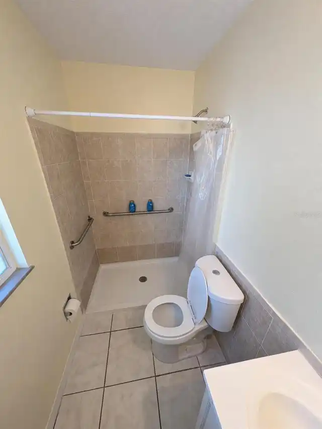 Listing Photo 16