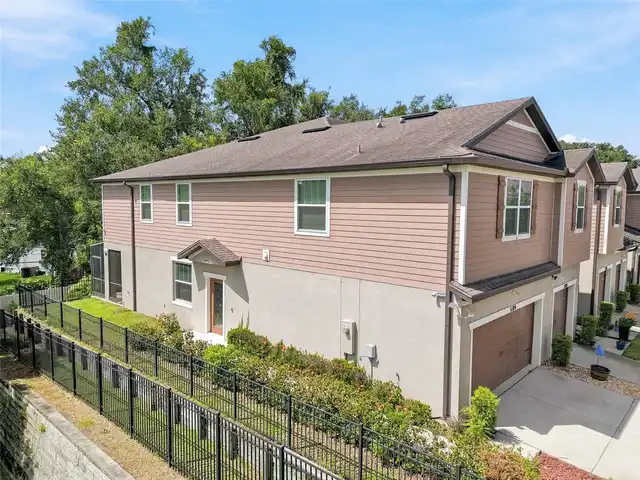 Listing Photo 32