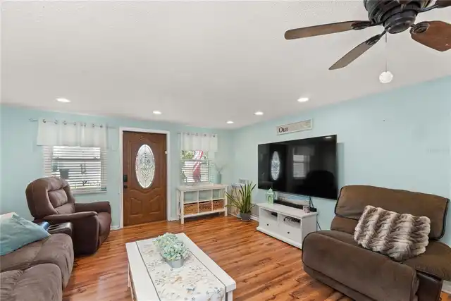 Listing Photo 7