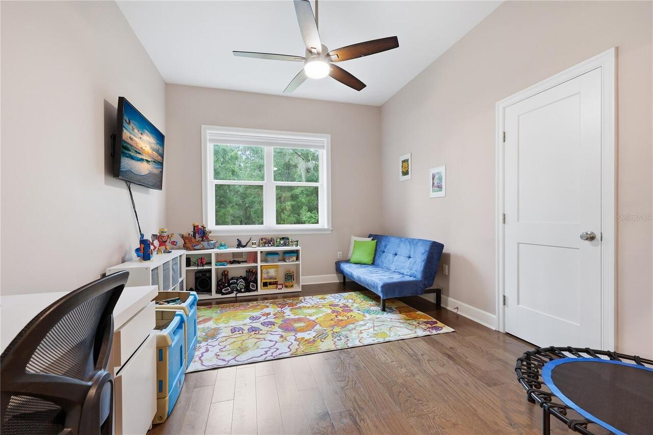 Listing Photo 28