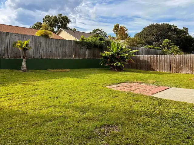 Listing Photo 14