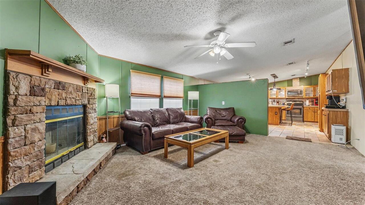 Listing Photo 14