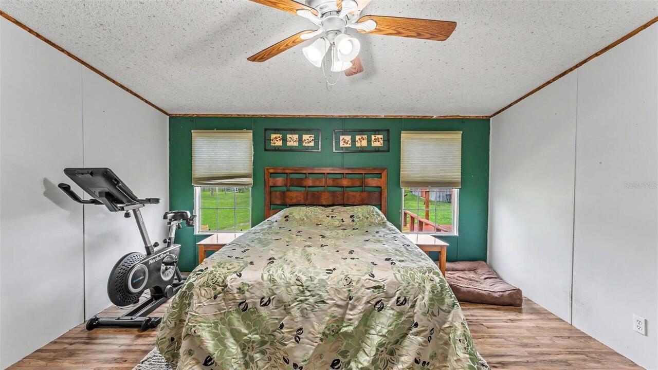 Listing Photo 16