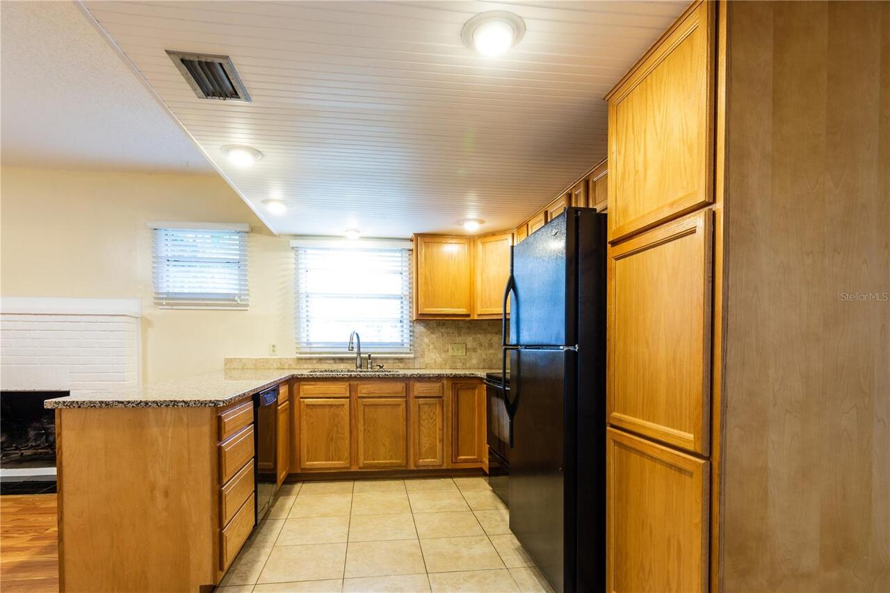 Listing Photo 9