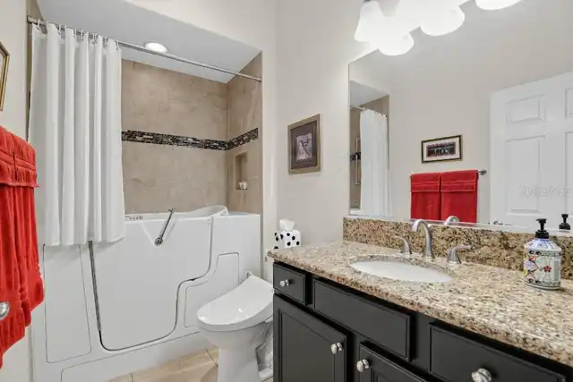 Listing Photo 25