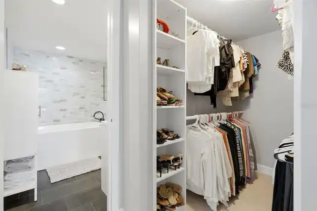 Listing Photo 16