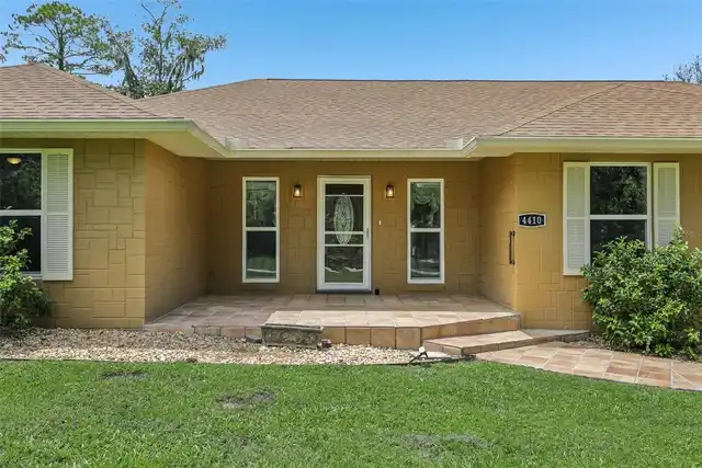 Listing Photo 11