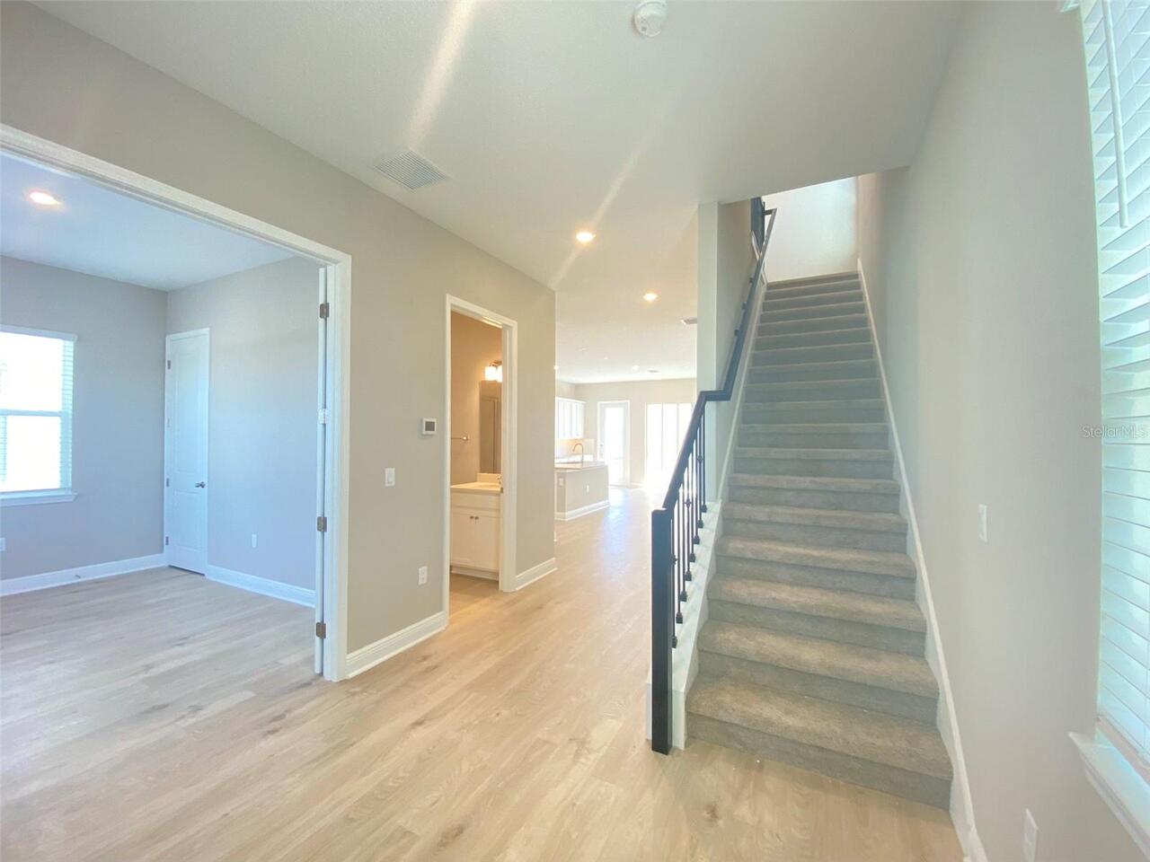Listing Photo 16