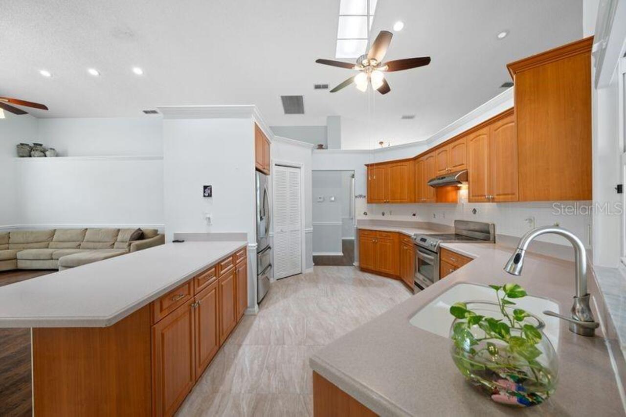 Listing Photo 11