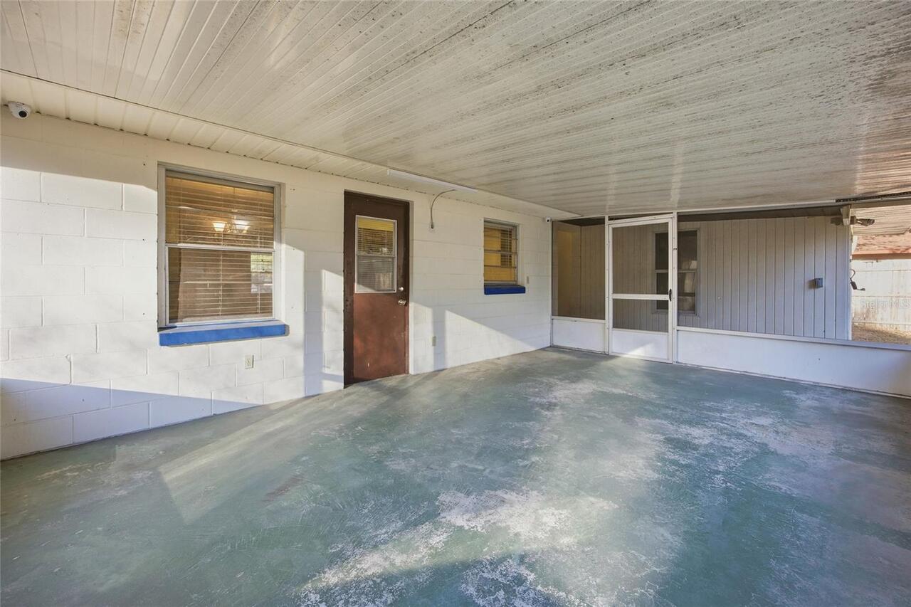 Listing Photo 11