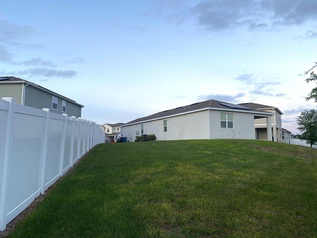 Listing Photo 15