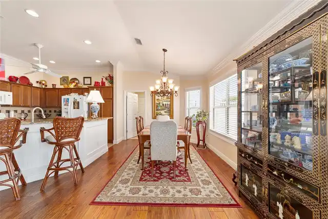 Listing Photo 14