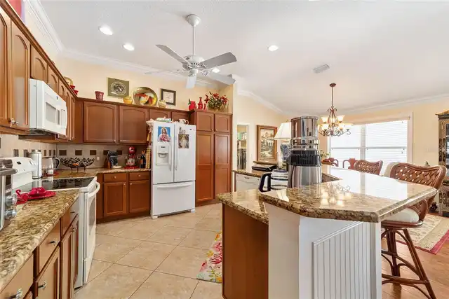 Listing Photo 18