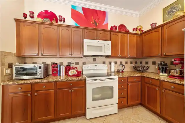 Listing Photo 19