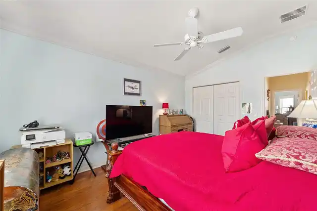 Listing Photo 29
