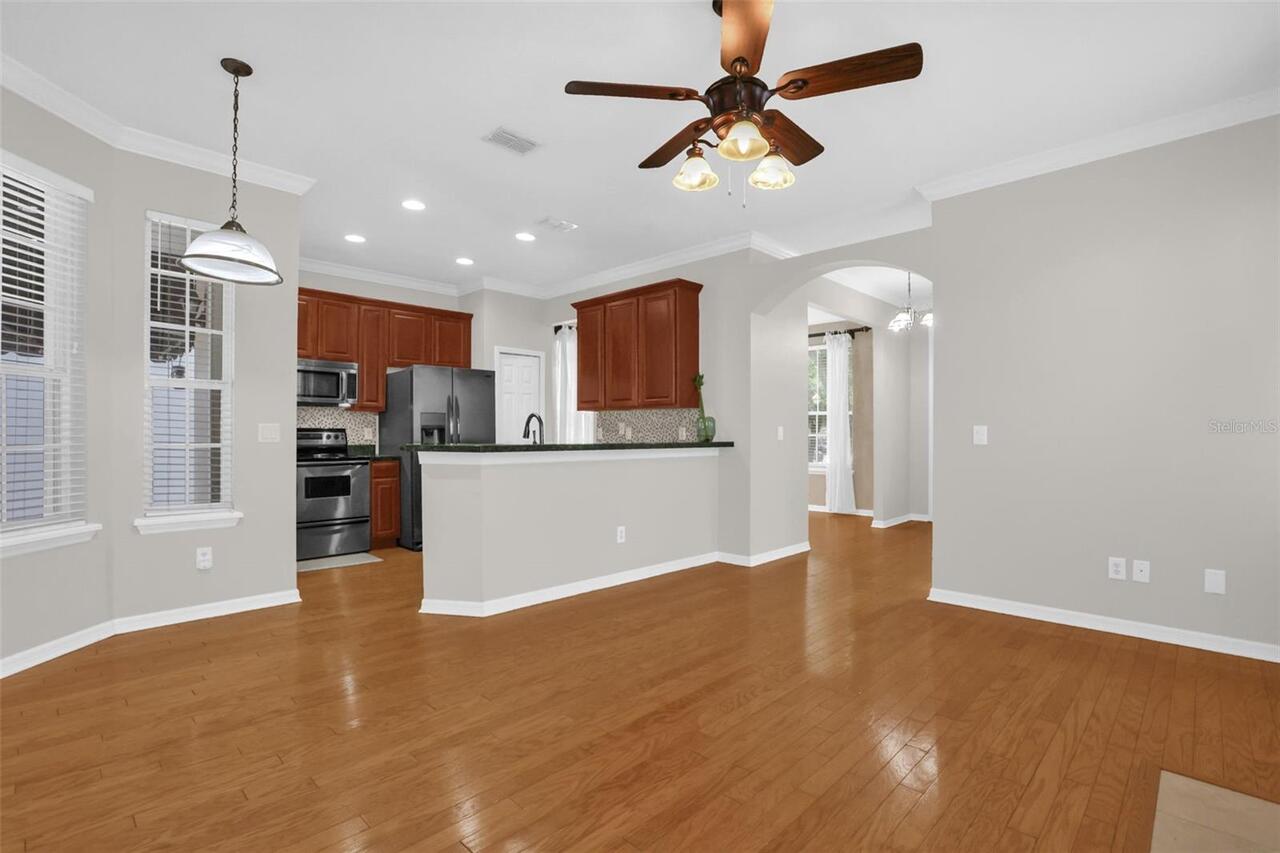 Listing Photo 14