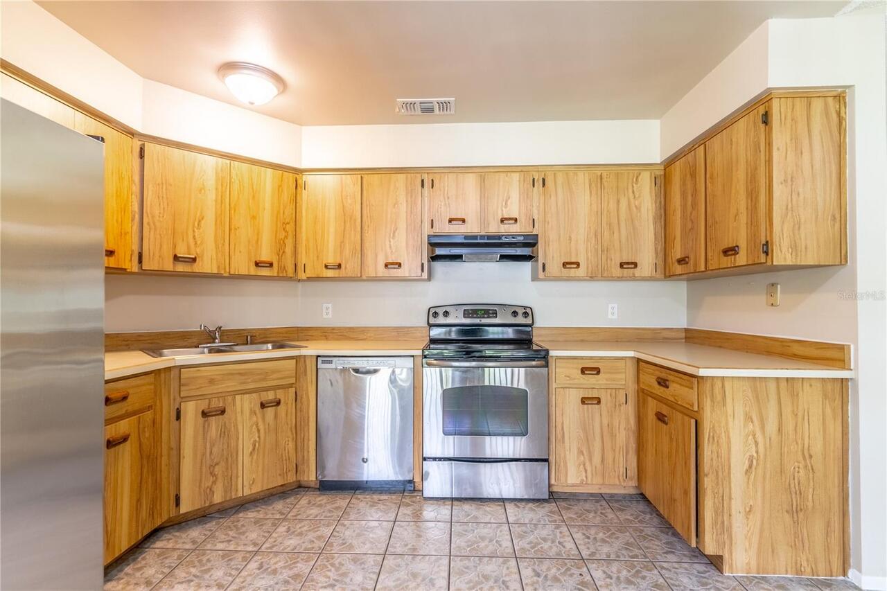 Listing Photo 7