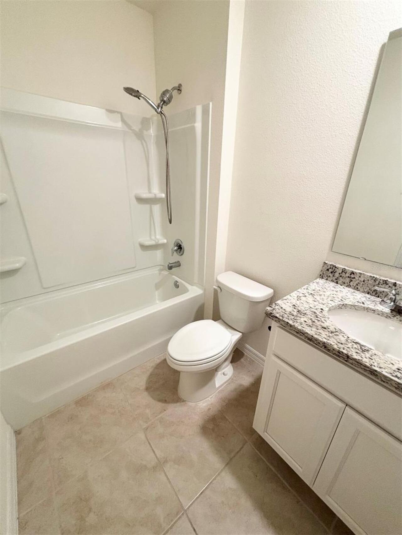 Listing Photo 14