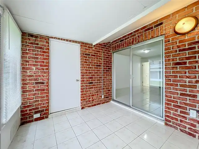 Listing Photo 17