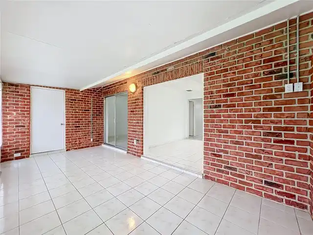 Listing Photo 24