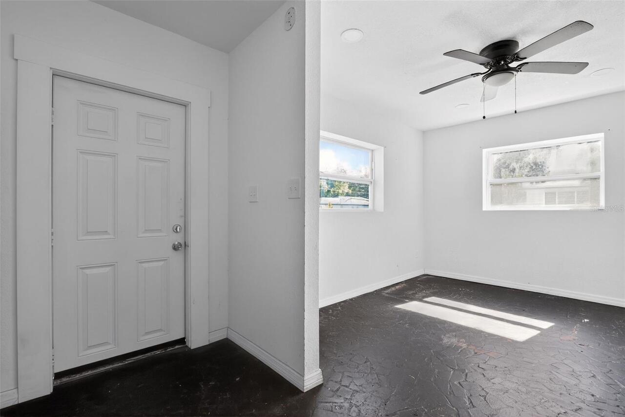 Listing Photo 6