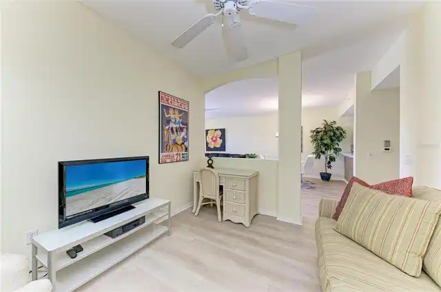 Listing Photo 21