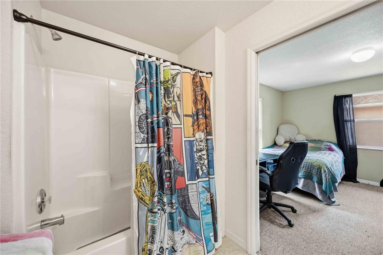 Listing Photo 8