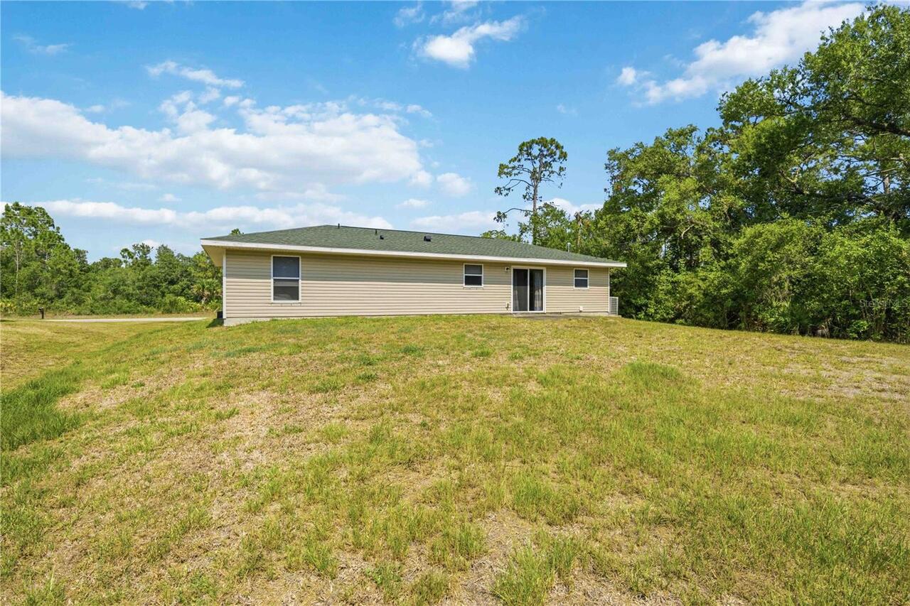 Listing Photo 16