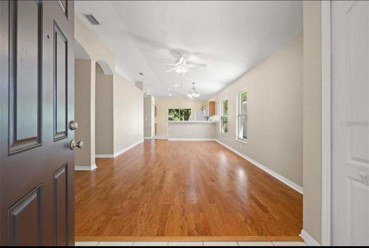 Listing Photo 7