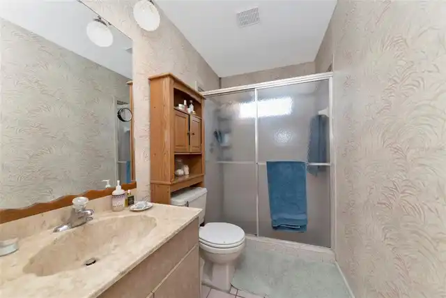 Listing Photo 14