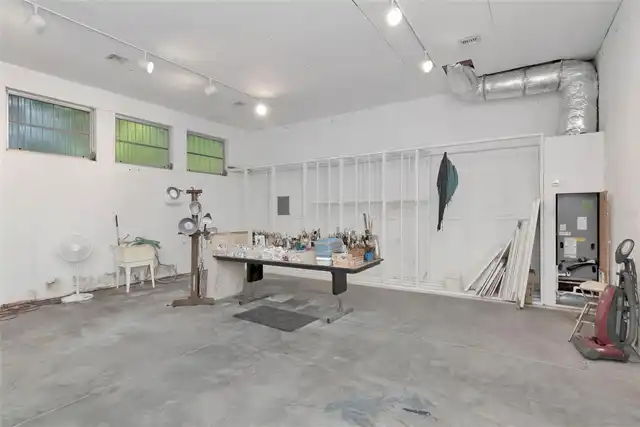 Listing Photo 22