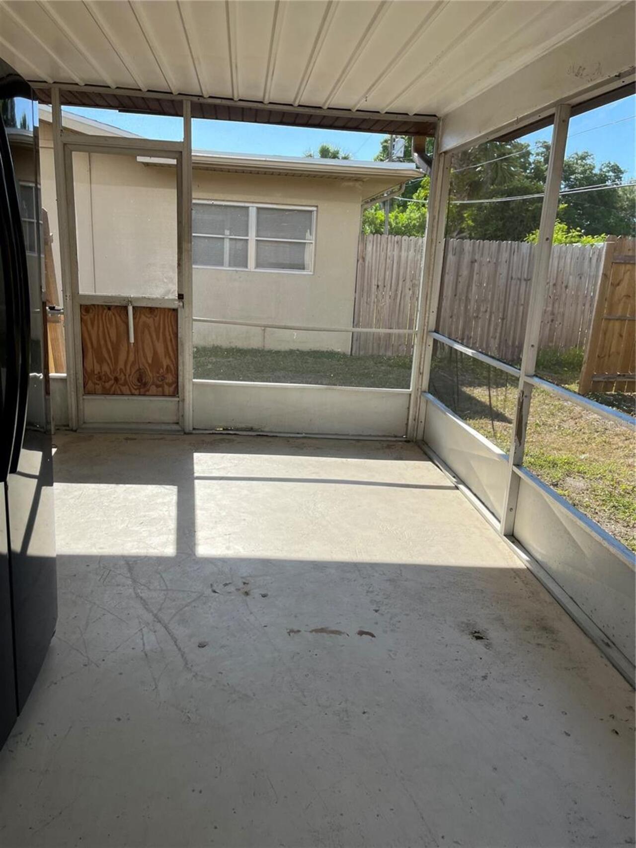Listing Photo 8