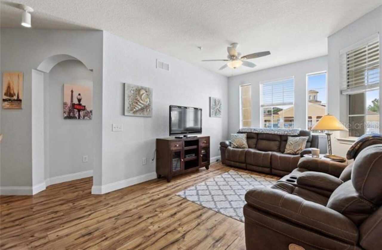 Listing Photo 6