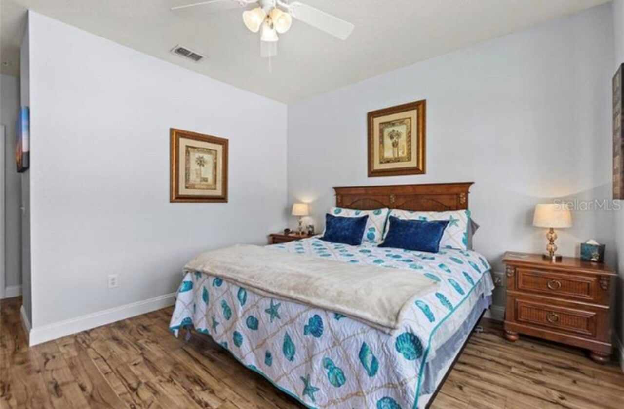 Listing Photo 11