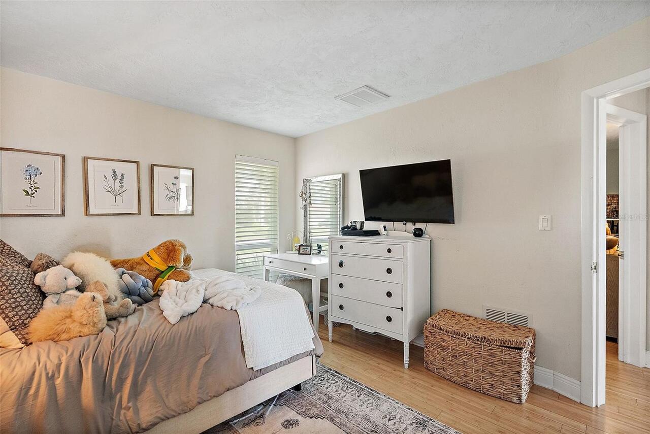 Listing Photo 21