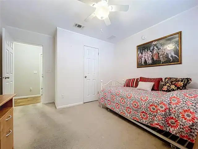 Listing Photo 14