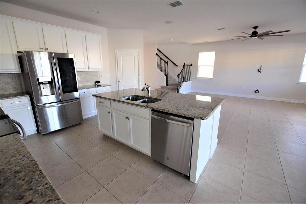 Listing Photo 11