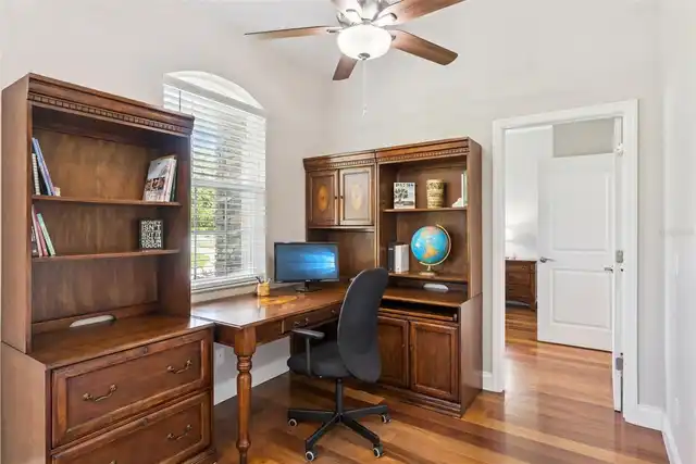 Listing Photo 17