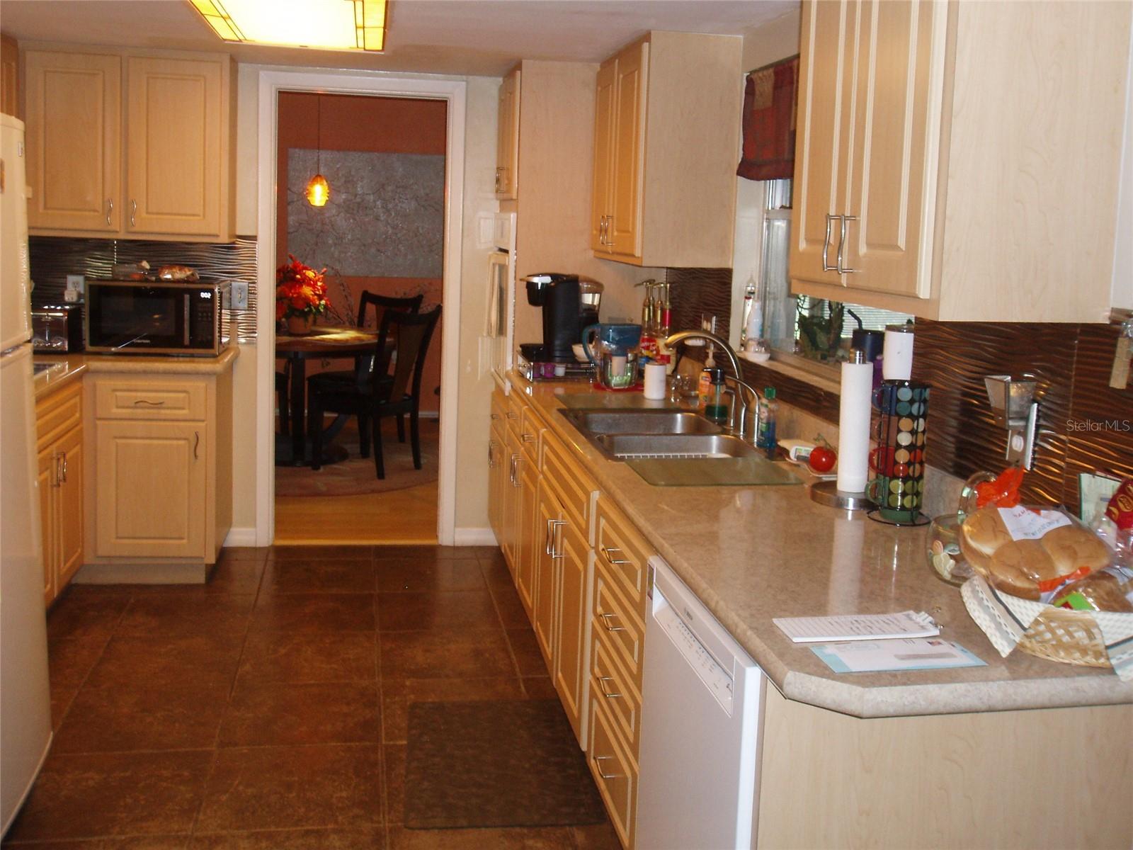 Listing Photo 8