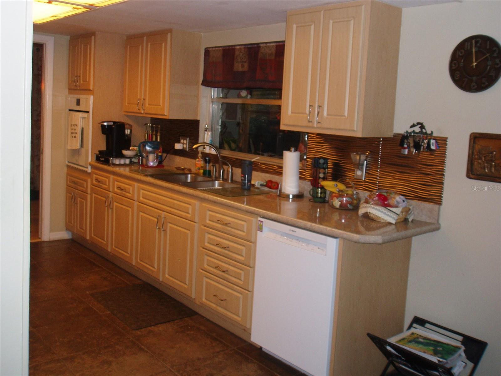 Listing Photo 9
