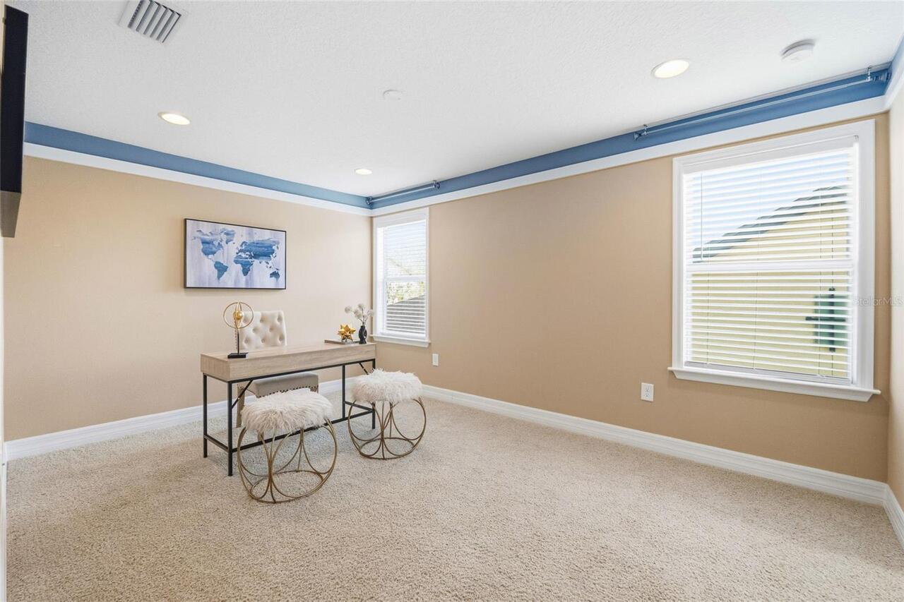 Listing Photo 12