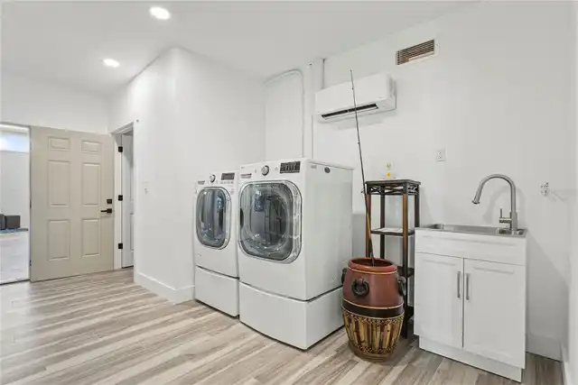 Listing Photo 16