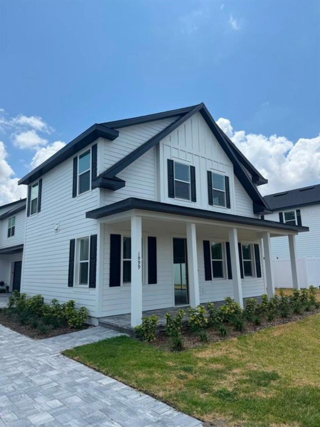 3BR, Residential Lease, 2BA, $3,300
Read More