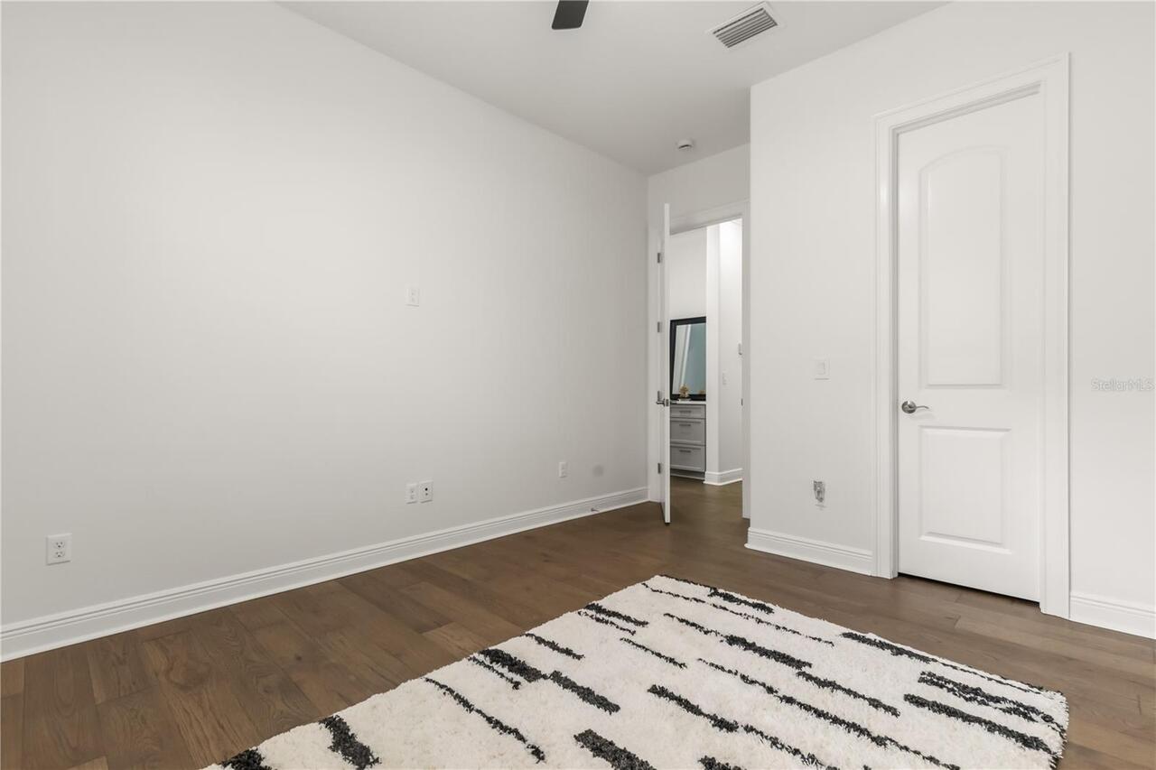 Listing Photo 29