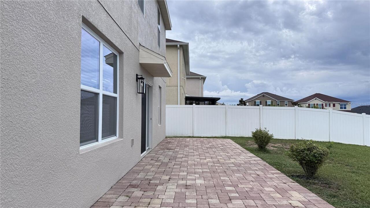 Listing Photo 10
